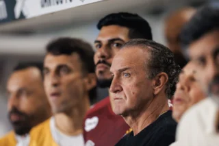 Cuca destaca a importância da Sul-Americana e alerta para o Brasileirão