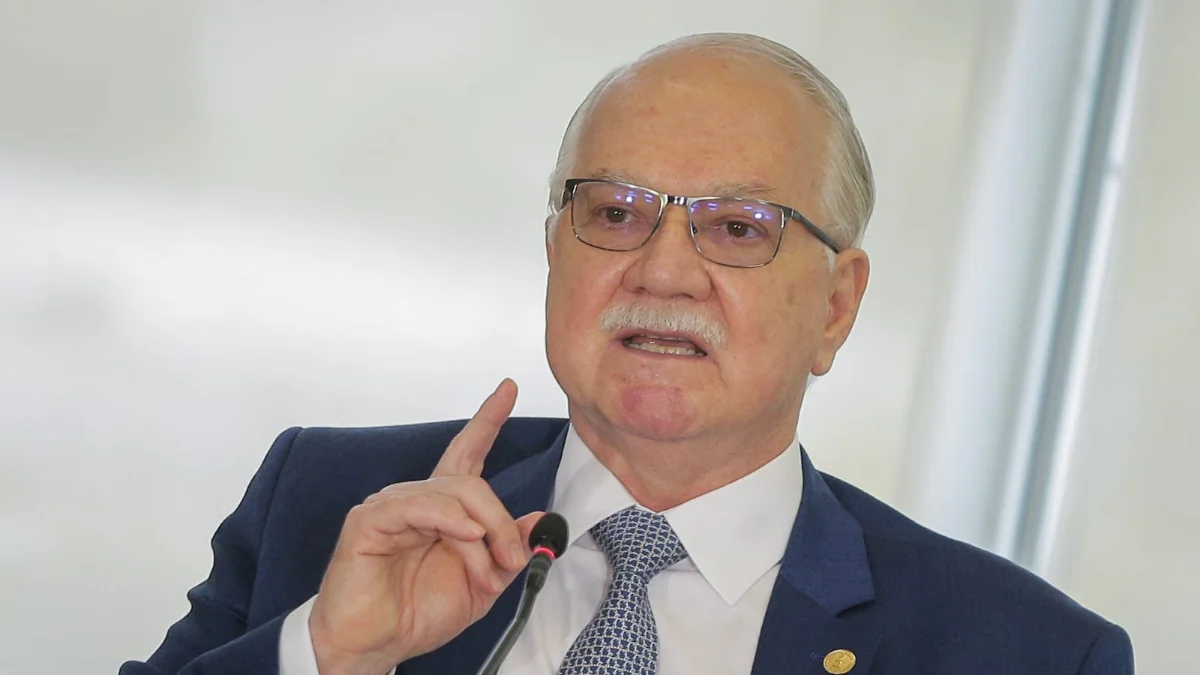 Fachin diz que julgamento no STF deve ser sem atalhos