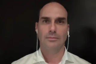 Eduardo Bolsonaro orienta uso de dinheiro para filme nos EUA