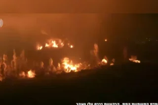 Israel ataca base do Hezbollah e gera tremor no Líbano