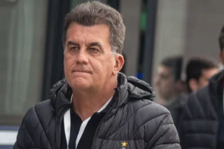 Presidente do Vitória reclama dívida do Grêmio por zagueiro