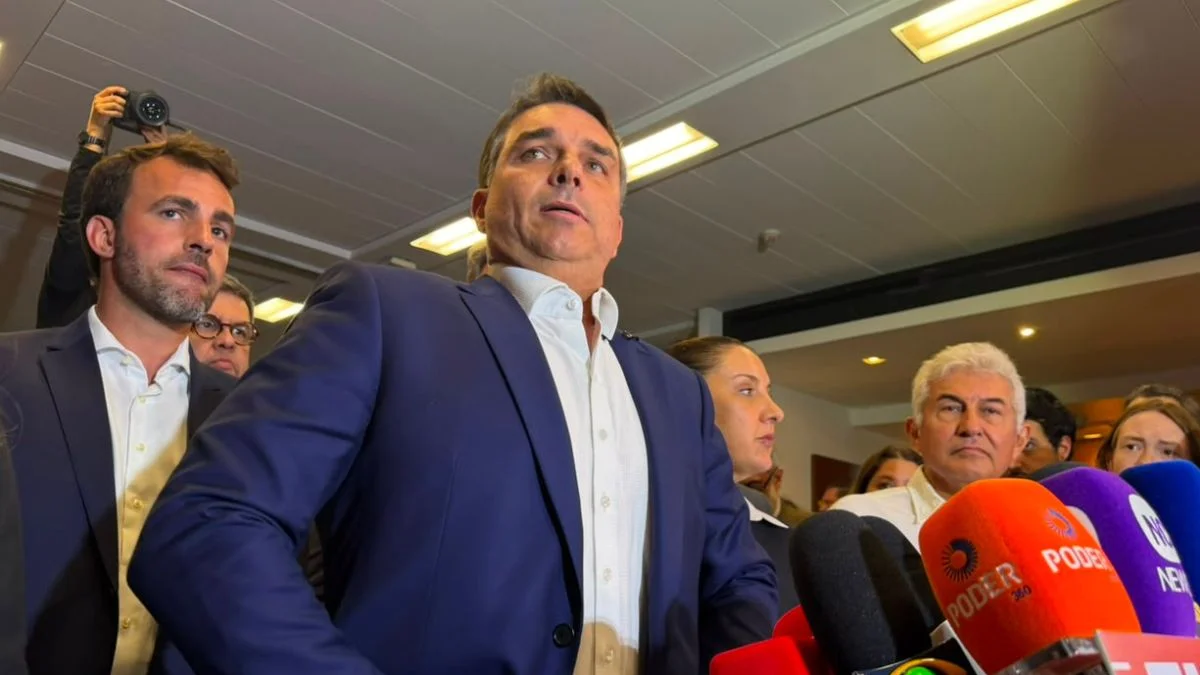 Senado mantém sigilo sobre gastos com segurança de Flávio na campanha
