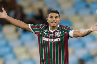 Thiago Silva critica renovação rápida na Seleção Brasileira