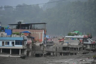 Mais de mil mortos em deslizamento entre Nepal e Tibete