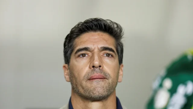 Treinadores de fora dominam a semifinal da Copa do Brasil