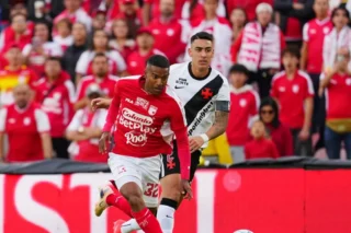 Vasco segura empate com Santa Fé em jogo da Sul-Americana