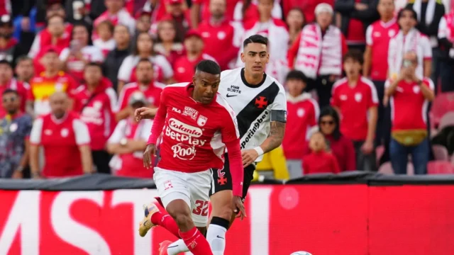 Vasco segura empate com Santa Fé em jogo da Sul-Americana