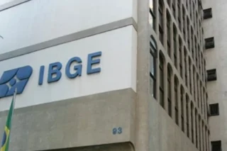 Setor de serviços no Brasil permanece estável em julho, segundo IBGE
