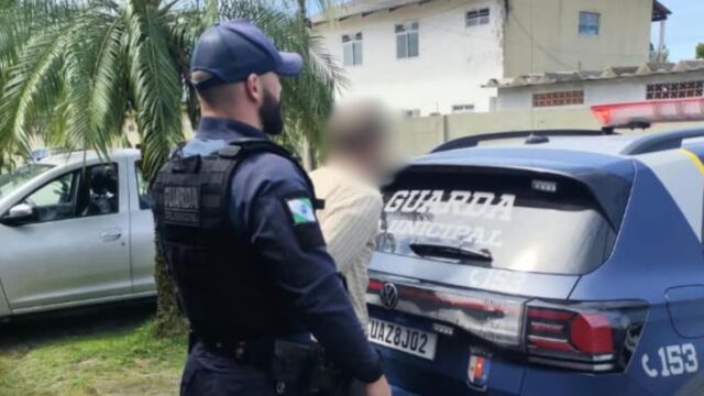 Mulher chama ajuda e homem é preso por suspeita de violência em Pontal do Paraná