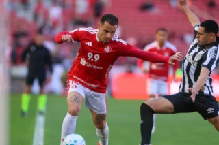 Internacional enfrenta alto risco de queda no Brasileirão