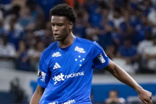 Cruzeiro confirma lesão de Jonathan Jesus após sair de jogo importante