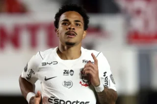 Corinthians volta a marcar gol fora em mata-mata da Libertadores após 11 anos
