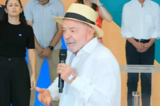 Lula critica candidatos que falam do futuro do país com cinismo