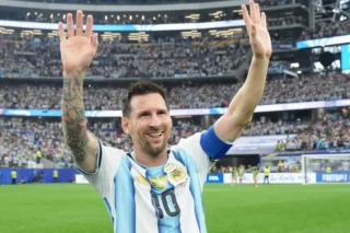 Messi avança na compra do Eldense, clube da segunda divisão da Espanha