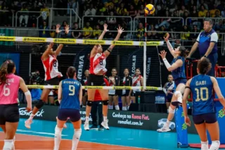 Brasil ganha do Peru e mantém invencibilidade no Sul-Americano feminino