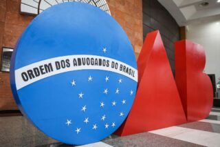 OAB-PR quer afastar ministro Moraes e suspeitar de procurador-geral