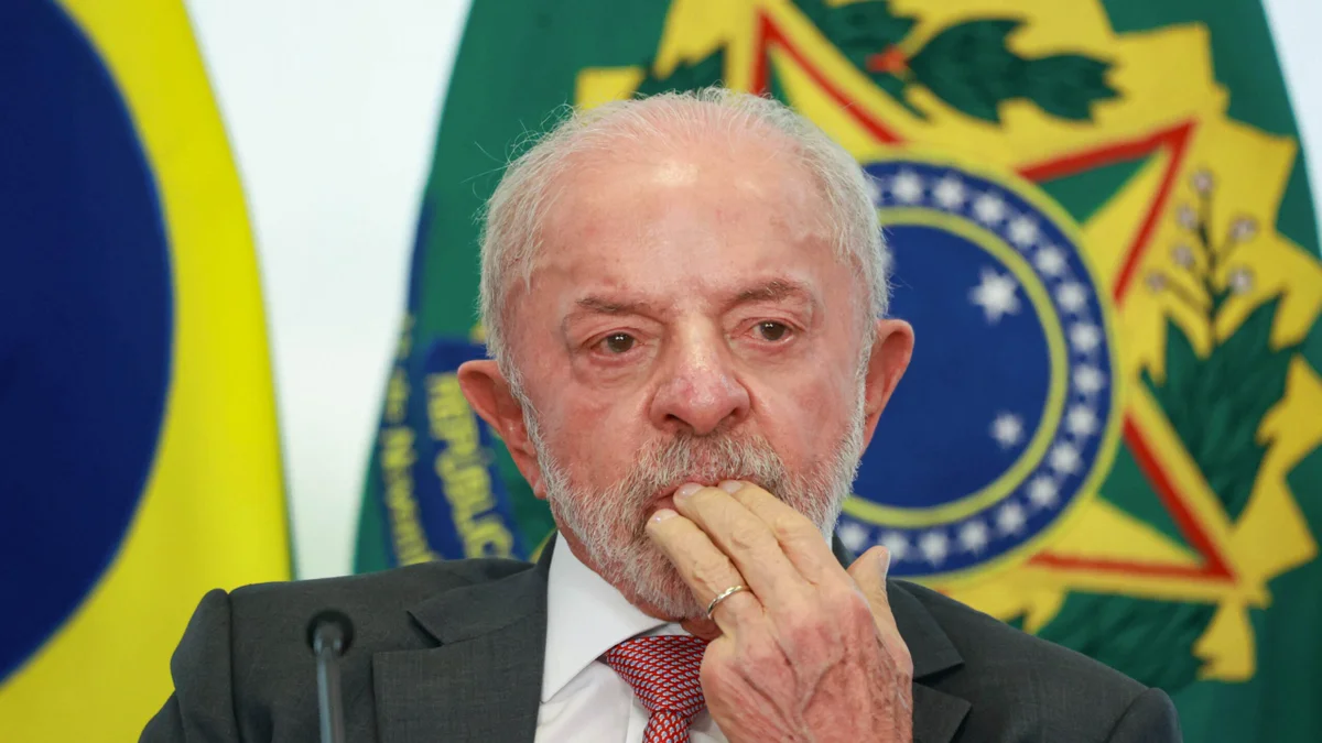 Lula enfrenta desafios a um mês do 1º turno eleitoral