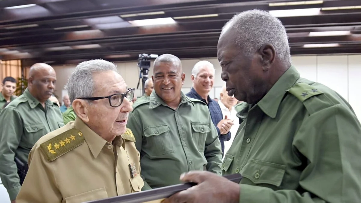 Raúl Castro aparece em evento público em Cuba após rumores sobre saúde