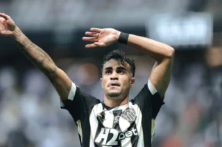 Atlético-MG vence Fluminense por 3 a 1 no Brasileirão em BH