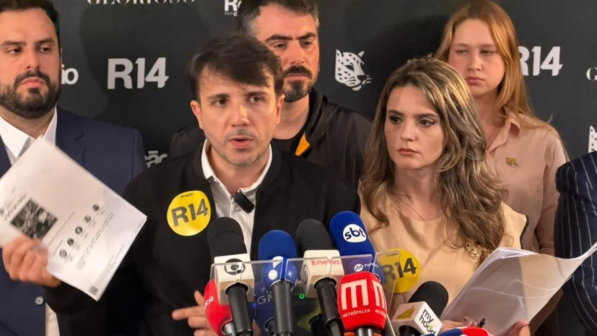 Perfis de Renan Santos são removidos de redes sociais após decisão de Toffoli