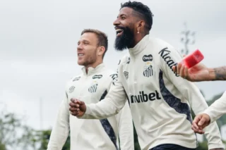 Santos conta com Arthur, Lima e Rodinei para jogo da Sul-Americana