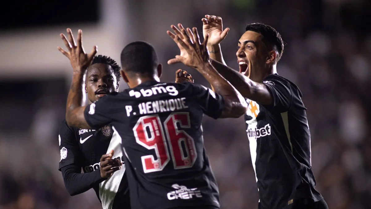 Vitória e Vasco jogam confronto final pela Copa do Brasil