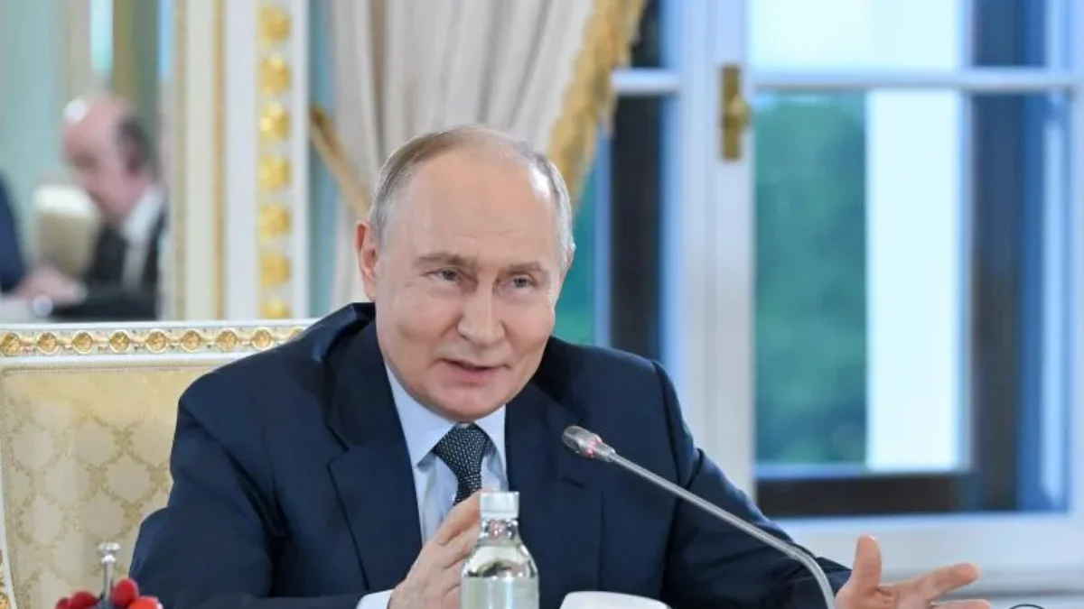 Putin decreta trégua em Kiev e Estados Unidos propõem acordo de paz