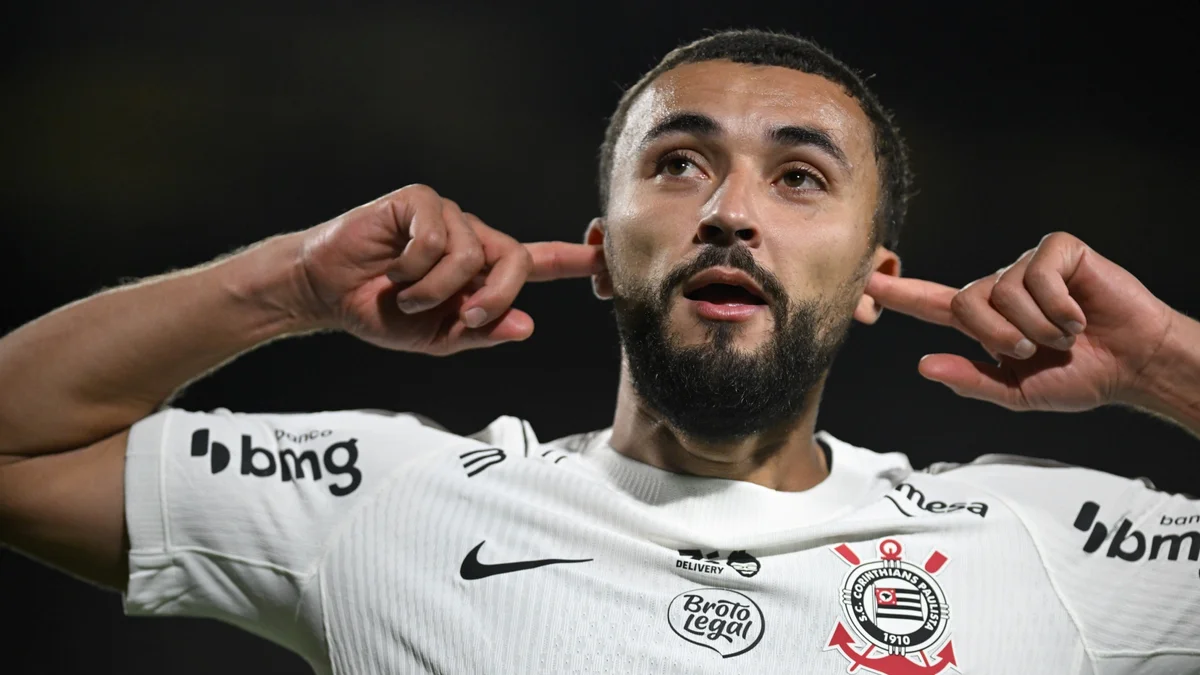 Zakaria Labyad se envolve em briga de torcidas no GTA